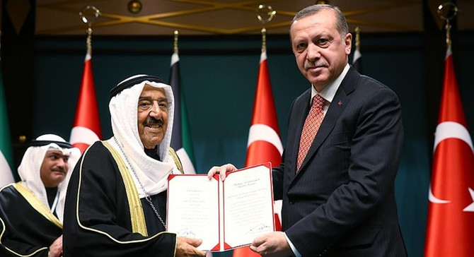 Kuveyt Emiri el Sabah'a Devlet Nişanı