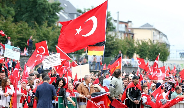 Almanya'da miting düzenlenmeyecek