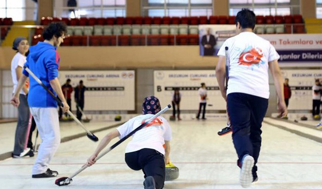 Curling resmen federasyon oldu