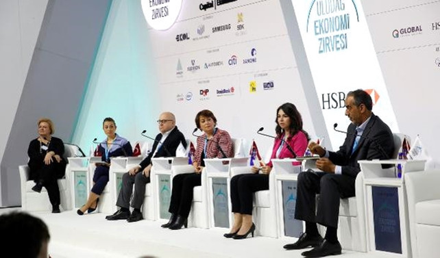 Zirve'de genç işsizlik masaya yatırıldı