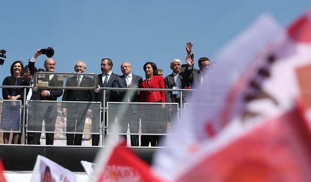 Kılıçdaroğlu: Bir kişi mi büyük 80 milyon mu?