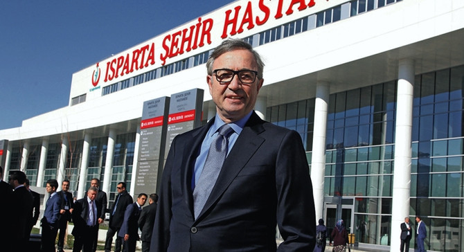 Hamdi Akın, sanayiciliğe dönmeye hazırlanıyor