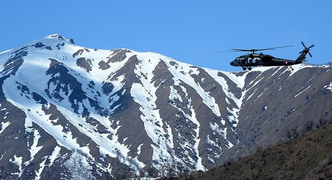 Hakkari ve Bitlis'te 14 terörist etkisiz hale getirildi