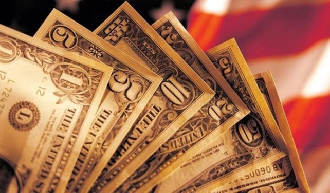 Dolar güne hareketli başladı