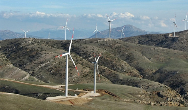 Afyon'da 81 türbinden 235 bin konuta elektrik