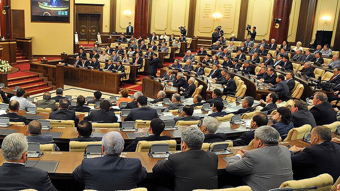 Kazakistan, anayasa reformuna 'evet' dedi