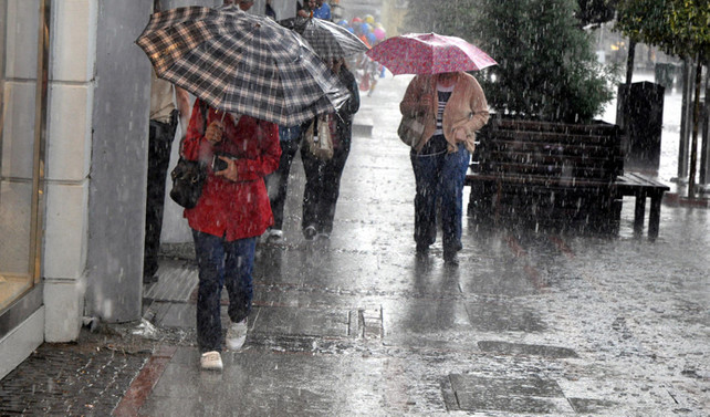 İstanbul'a yağış uyarısı