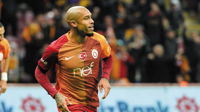 Galatasaray'a De Jong'dan kötü haber