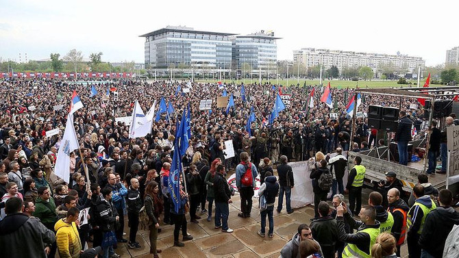 Vucic karşıtı protestolar sürüyor