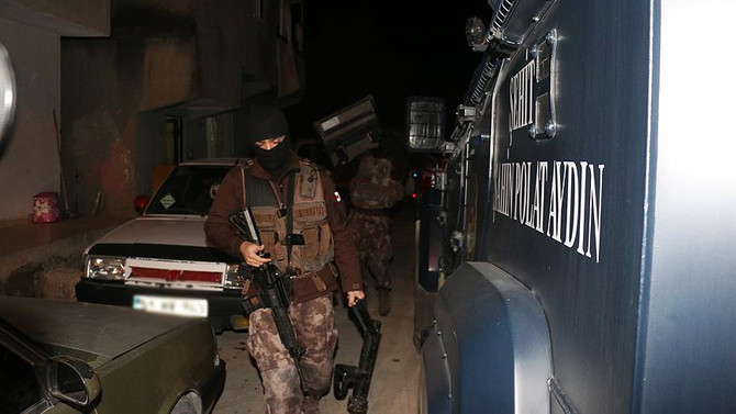 Adana'da DEAŞ operasyonu: 6 gözaltı