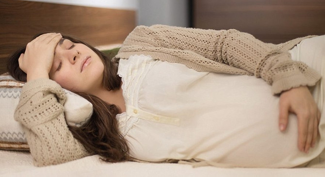 Hamilelikte Sag Tarafa Yatmayin Iyilik Saglik Haberleri