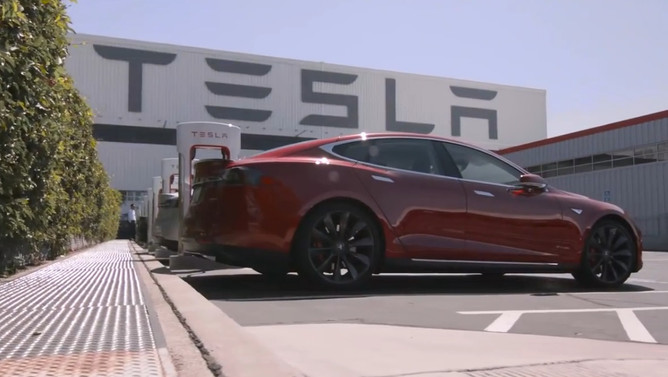 Tesla rekor kırdı