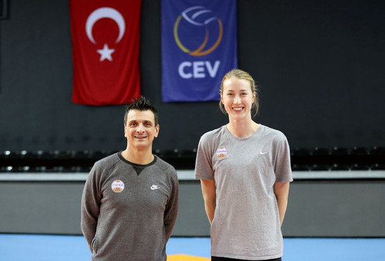VakıfBank 'Dörtlü Final' için sahaya çıkıyor