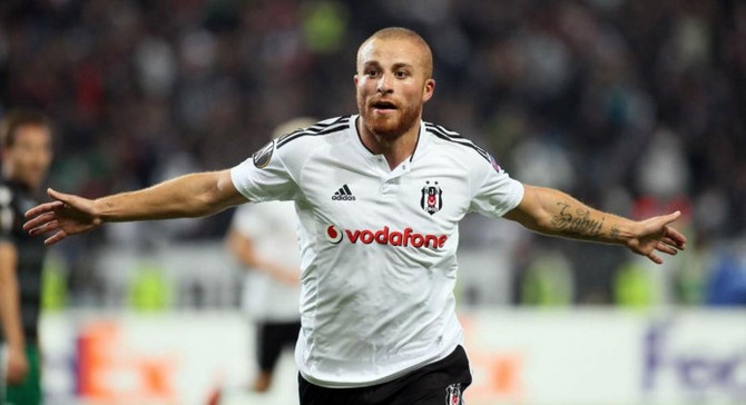 Gökhan Töre Beşiktaş'a dönüyor