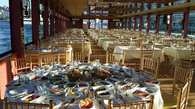 Lüks otelde iftar 250 liraya yaklaşıyor