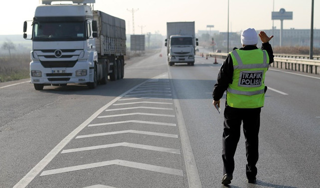 Standart dışı plakalar ağır kusur sayılacak
