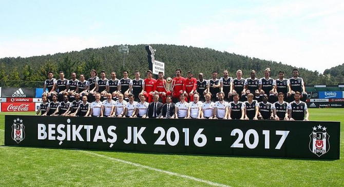 Şampiyon Beşiktaş poster çekiminde buluştu