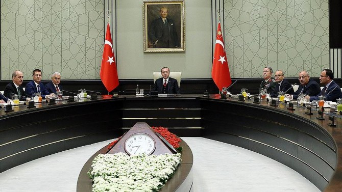 'YPG'ye destek müttefiklikle bağdaşmıyor'