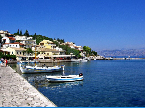 Çeşme'de yazlık fiyatları el yakıyor