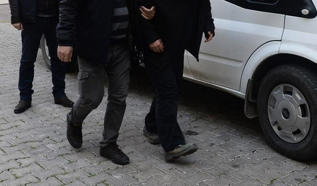 FETÖ operasyonunda 12 diş hekimi gözaltına alındı