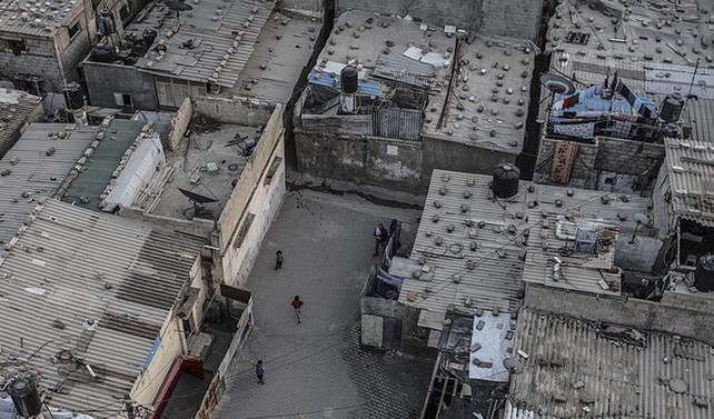 Katar'dan Gazze'de evlerin onarılmasına mali destek