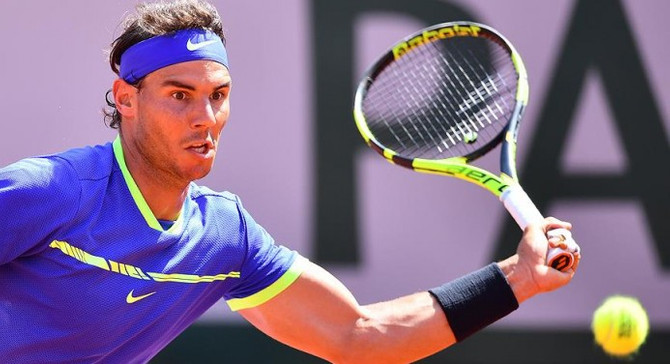 Nadal, Queen's Club'dan çekildi