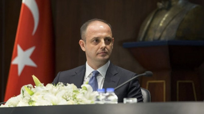 Gözler Merkez Bankası'nda