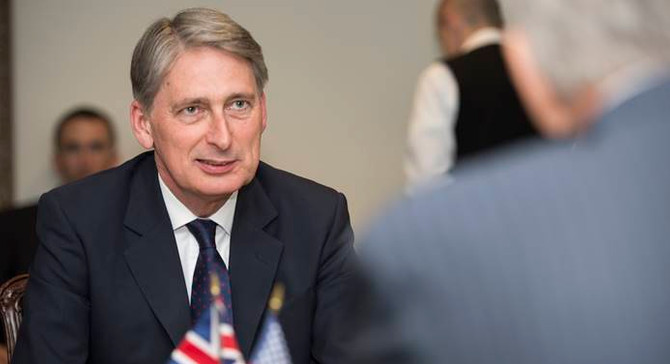 Brexit'te ekonomi öncelikli olmalı