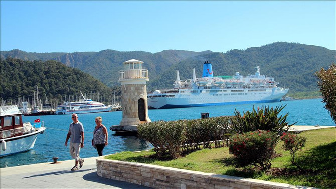 Alanyalı turizmciler sezondan umutlu