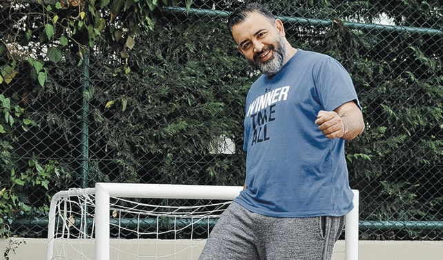 35 ülkenin spor istatistiklerini yöneten adam