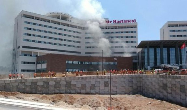 Adana şehir hastanesinde yangın