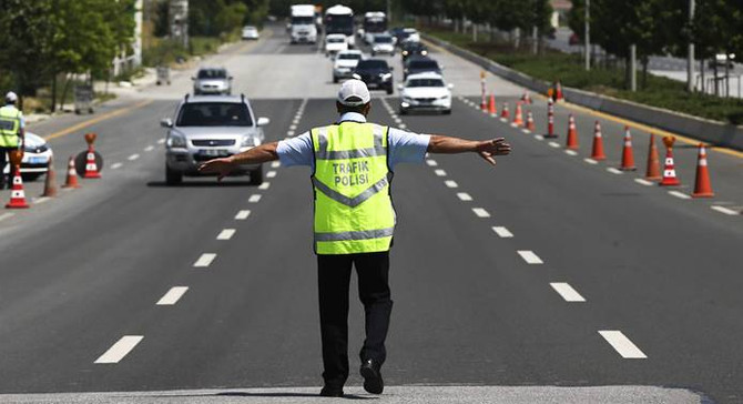 Bayramda trafiğe sıkı denetim