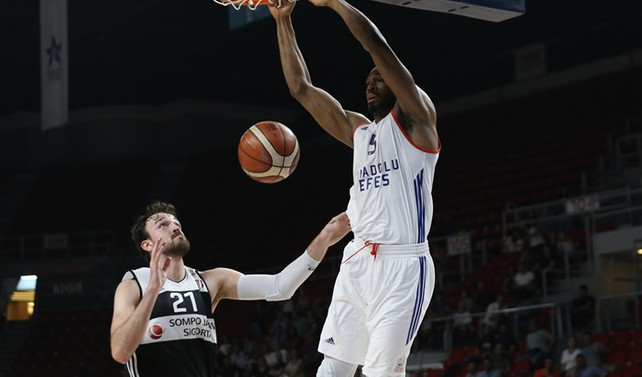 Anadolu Efes seriye tutundu