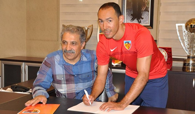 Kayserispor Umut Bulut ile sözleşme yeniledi
