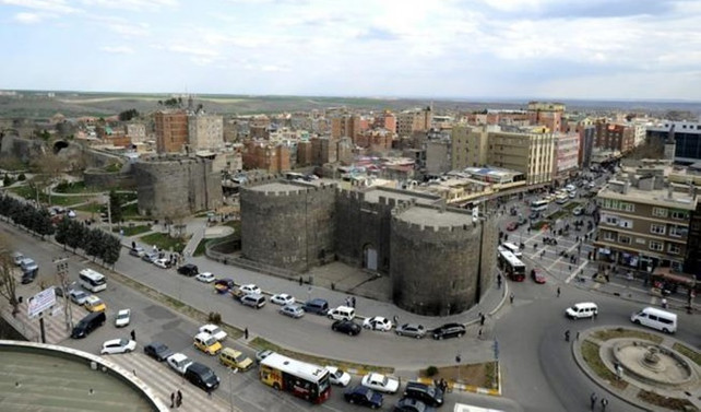 Diyarbakır'da 10 mahallede sokağa çıkma yasağı