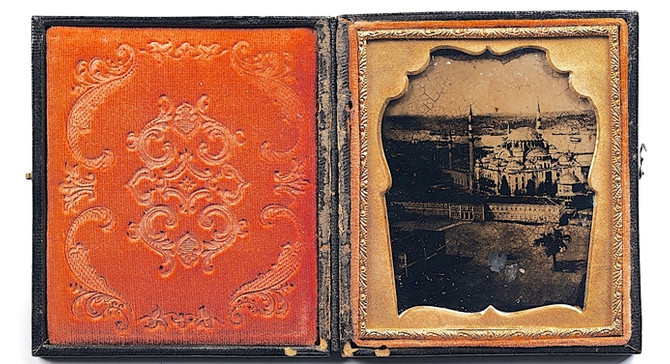 Fotoğraf sanatının 170 yıllık ilk örnekleri