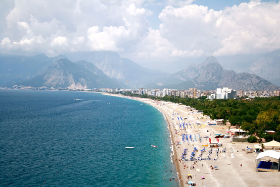 Konyaaltı sahili yeni sezona hazır