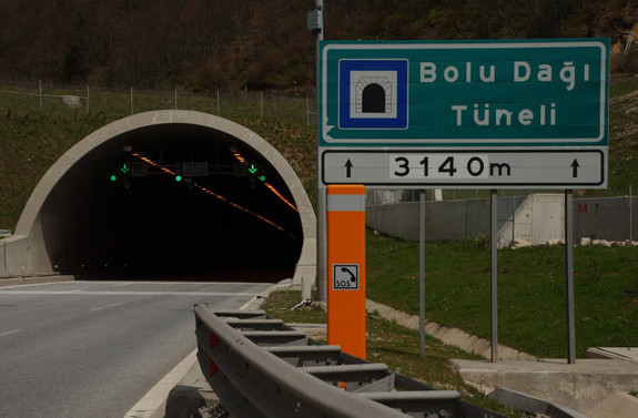 Bolu Tüneli'nin Ankara yönü 15 gün kapalı olacak
