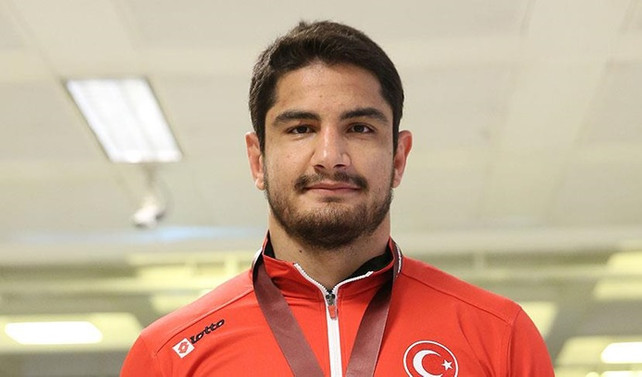 Taha Akgül zirvedeki yerini korudu