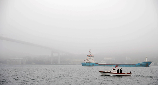 İstanbul Boğazı gemi geçişlerine kapatıldı