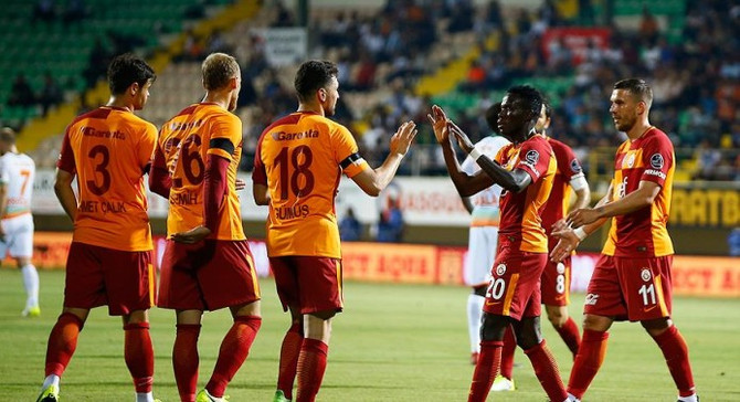 Galatasaray transferde başarıyı yakalayamadı