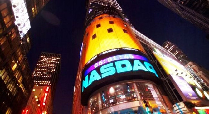 Nasdaq rekorla açıldı