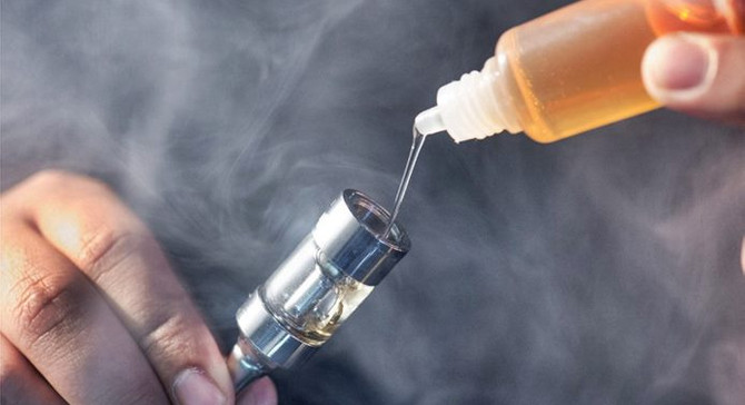 'Elektronik sigara' ağız içinde yara yapıyor