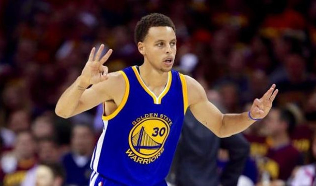 Warriors'tan Curry'ye 201 milyon dolar