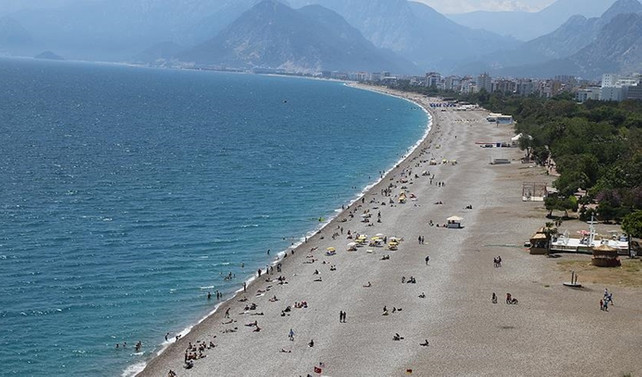 Antalya'da 88 yılın en sıcak günü