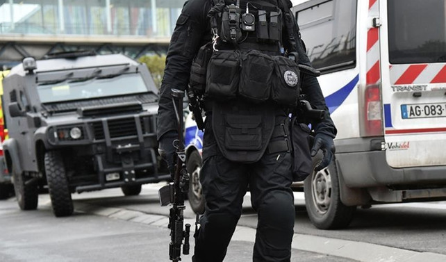 Paris'te terör alarmı