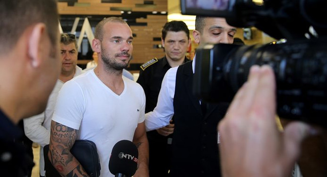 Sneijder, sağlık kontrolünden geçirildi
