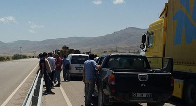 Sınır kapısı yolunda bomba bulundu