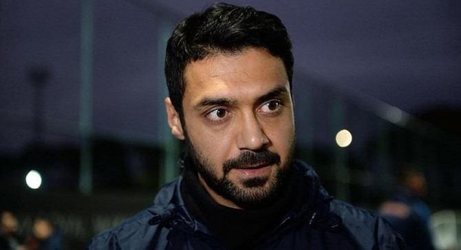 Medipol Başakşehir'de Bekir İrtegün ile yollar ayrıldı