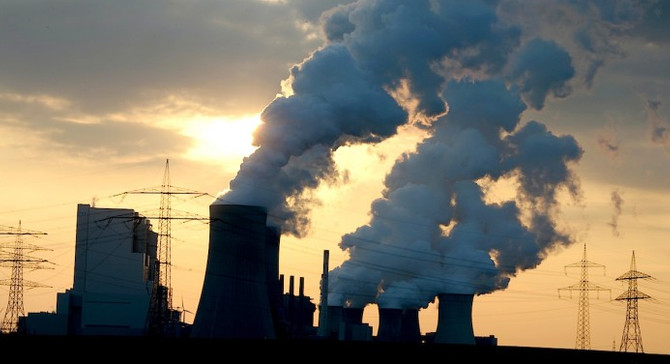 Küresel enerji yatırımları düştü
